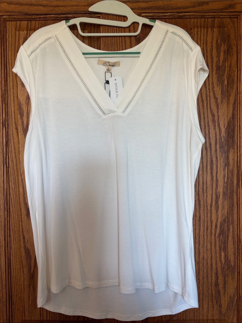 Les Serein from Stitch Fix White V-Neck Cap Sleeve Tank Top size L NWT